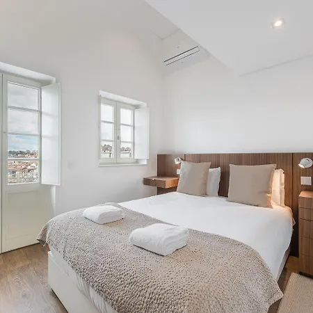 Guestready - Riverview Douro Terrace Вила-Нова-ди-Гая
